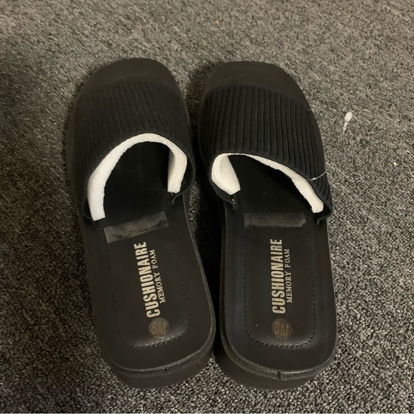 Sandals (Cushionaire Memory Foam PIM Black Weave) - Picture 5 of 7